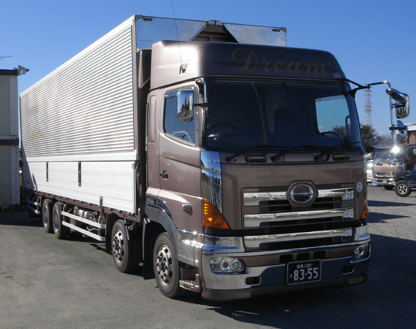 ドリームエキスプレスのトラックの画像